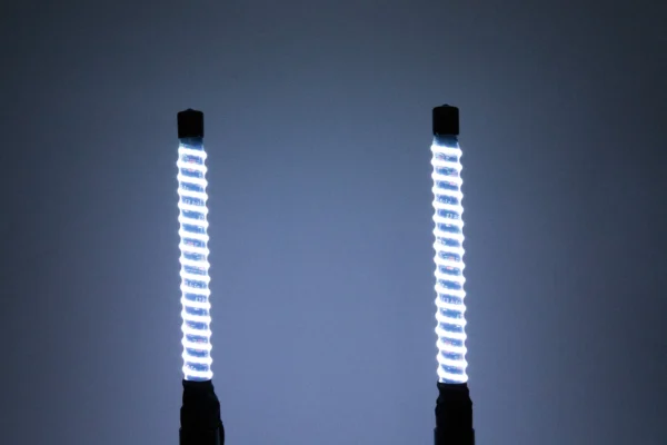 倒车状态 HZ-5030C (1ft Lenght) COB Led type Spiral Led Whip Light